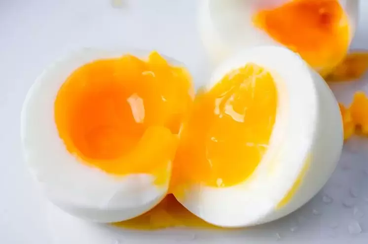soft boiled chicken eggs for a carbohydrate-free diet